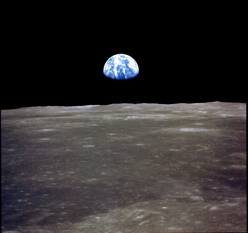 earth-from-apollo-11