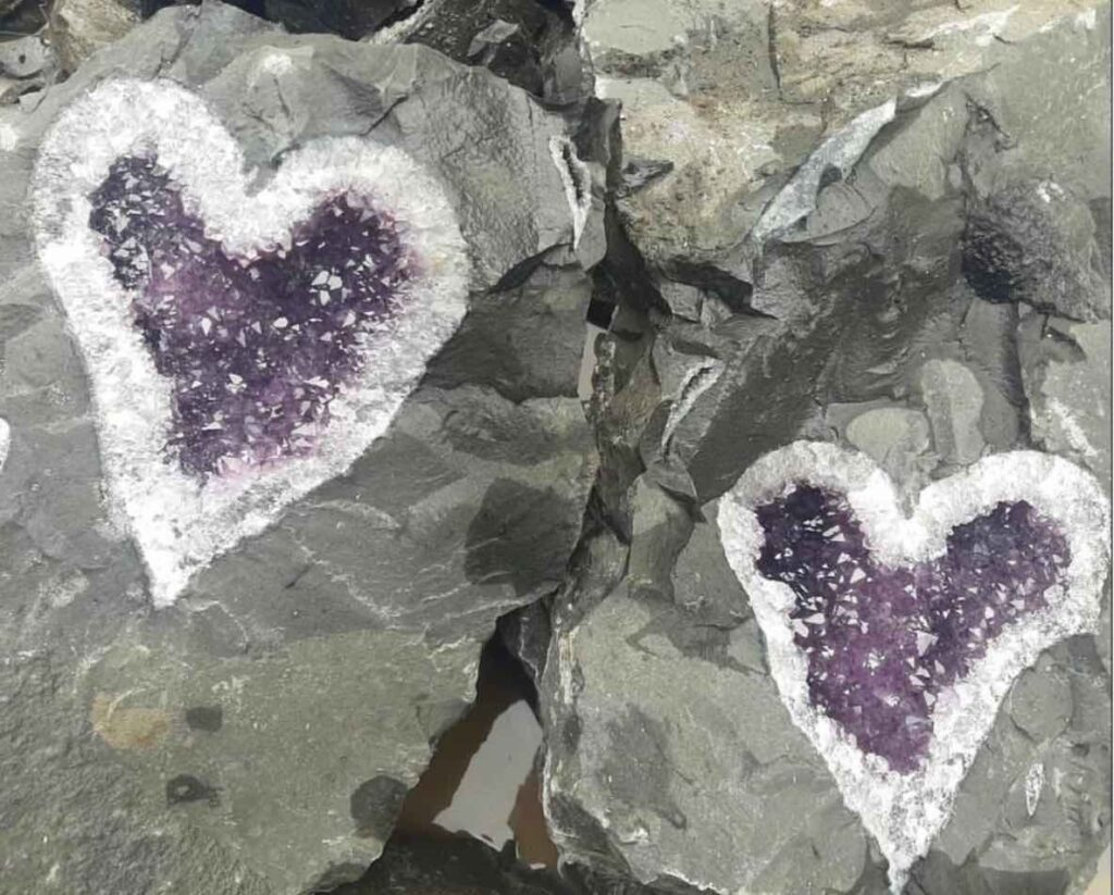 heart-shaped-amethyst heart shaped amethyst